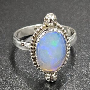 Ethiopian Opal Cut Size US 8 925 Sterling Silver Ring (REXT116-174)