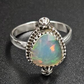 Ethiopian Opal Cut Size US 9 925 Sterling Silver Ring (REXT116-178)