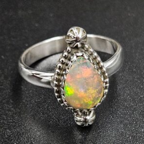 Ethiopian Opal Cut Size US 7 925 Sterling Silver Ring (REXT116-179)