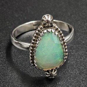 Ethiopian Opal Cut Size US 9 925 Sterling Silver Ring (REXT116-182)
