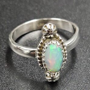 Ethiopian Opal Cut Size US 7 925 Sterling Silver Ring (REXT116-183)