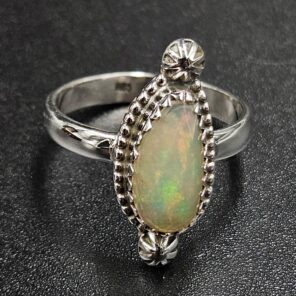 Ethiopian Opal Cut Size US 7 925 Sterling Silver Ring (REXT116-185)