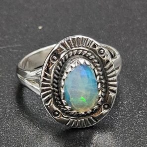 Ethiopian Opal Cut Size US 7 925 Sterling Silver Ring (REXT116-204)