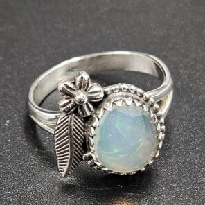 Ethiopian Opal Cut Size US 8 925 Sterling Silver Ring (REXT116-211)