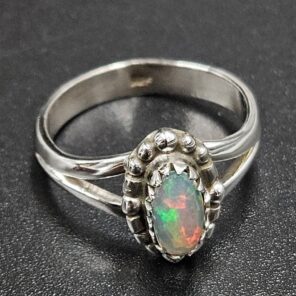 Ethiopian Opal Cut Size US 6 925 Sterling Silver Ring (REXT116-225)