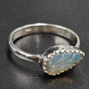 Ethiopian Opal Carved Size US 8 925 Sterling Silver Ring (REXT115-236)