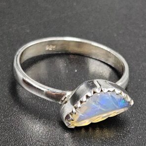 Ethiopian Opal Carved Size US 7 925 Sterling Silver Ring (REXT115-238)