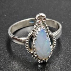 Ethiopian Opal Carved Size US 9 925 Sterling Silver Ring (REXT115-253)