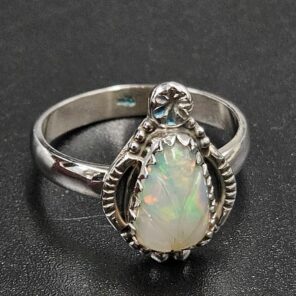 Ethiopian Opal Carved Size US 8 925 Sterling Silver Ring (REXT115-257)