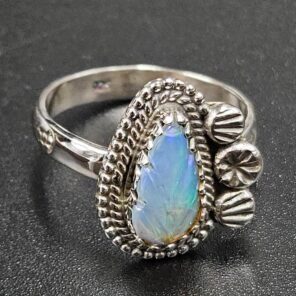 Ethiopian Opal Carved Size US 7 925 Sterling Silver Ring (REXT116-143)