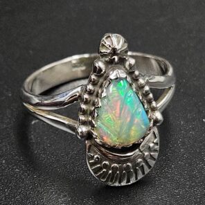 Ethiopian Opal Carved Size US 8 925 Sterling Silver Ring (REXT22-248)