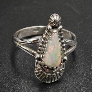 Ethiopian Opal Carved Size US 9 925 Sterling Silver Ring (REXT22-250)