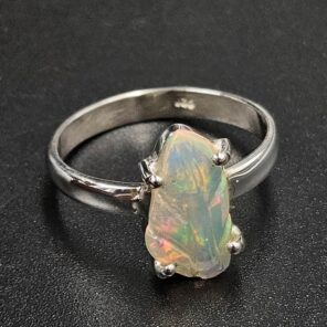 Ethiopian Opal Carved Size US 9 925 Sterling Silver Ring (REXT22-280)