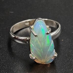 Ethiopian Opal Carved Size US 9 925 Sterling Silver Ring (REXT22-284)