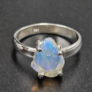 Ethiopian Opal Carved 925 Sterling Silver Ring (REXT22-293)