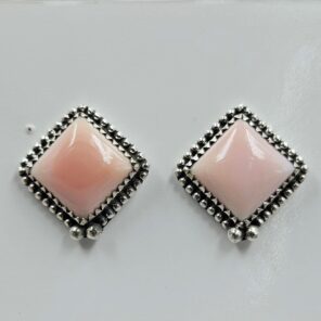 Pink Queen Conch 0.75" 925 Sterling Silver Stud Earrings (REXT59-128)