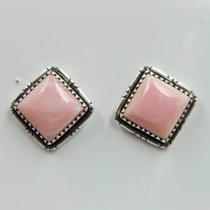 Pink Queen Conch 0.75" 925 Sterling Silver Stud Earrings (REXT59-129)