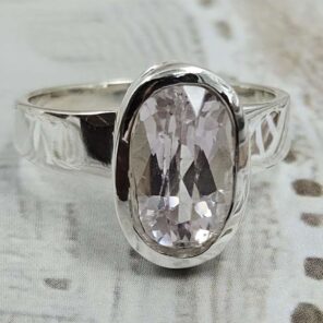Kunzite Cut 925 Sterling Silver Ring (RS12-303)