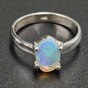 Ethiopian Opal Carved 925 Sterling Silver Ring (REXT80-80)