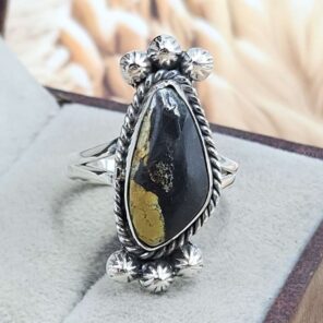 Black Jack Turquoise Size US 8 925 Sterling Silver Ring (RS67-244)