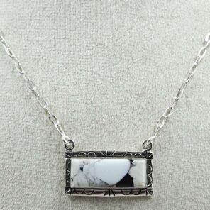 White Buffalo Turquoise 925 Sterling Silver Necklace (REXT129-8)
