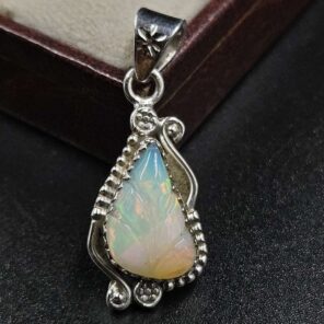 Ethiopian Opal Carved 925 Sterling Silver Pendant (REXT80-71)