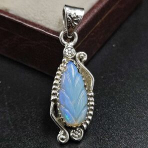 Ethiopian Opal Carved 925 Sterling Silver Pendant (REXT80-76)